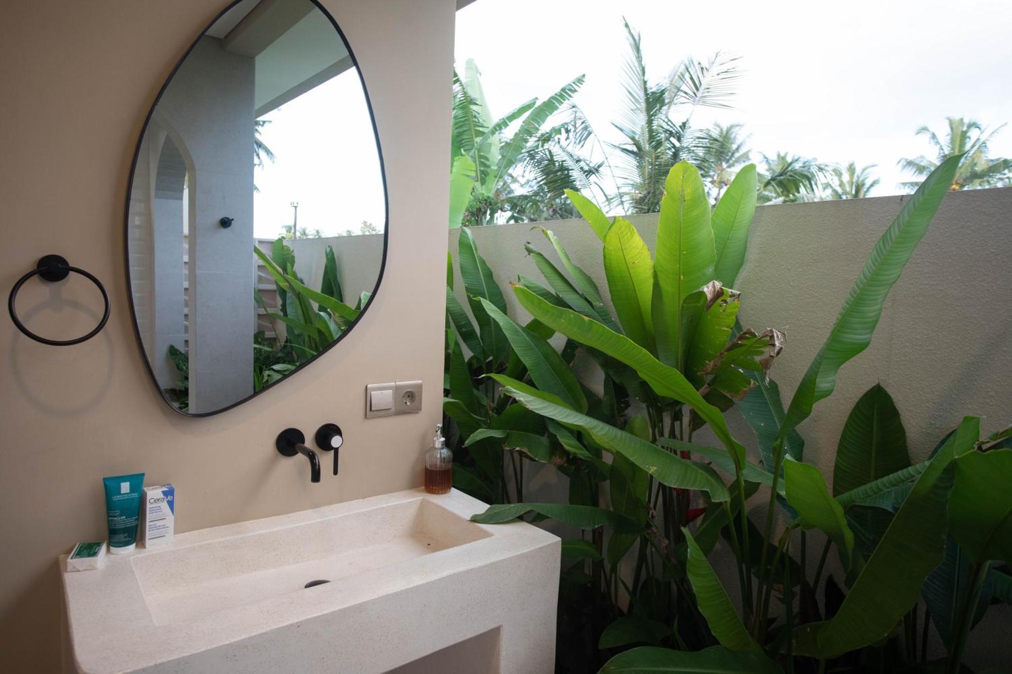 Adi Laxmi Villa Ubud ภายนอก รูปภาพ
