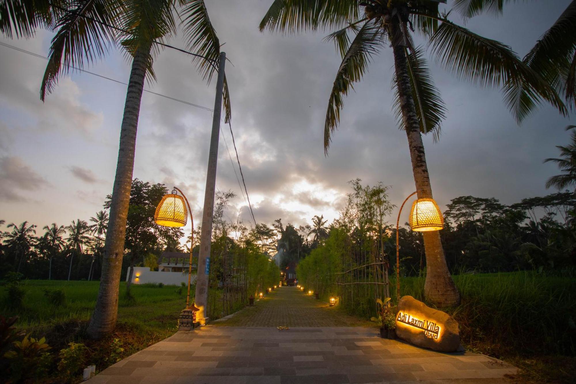 Adi Laxmi Villa Ubud ภายนอก รูปภาพ